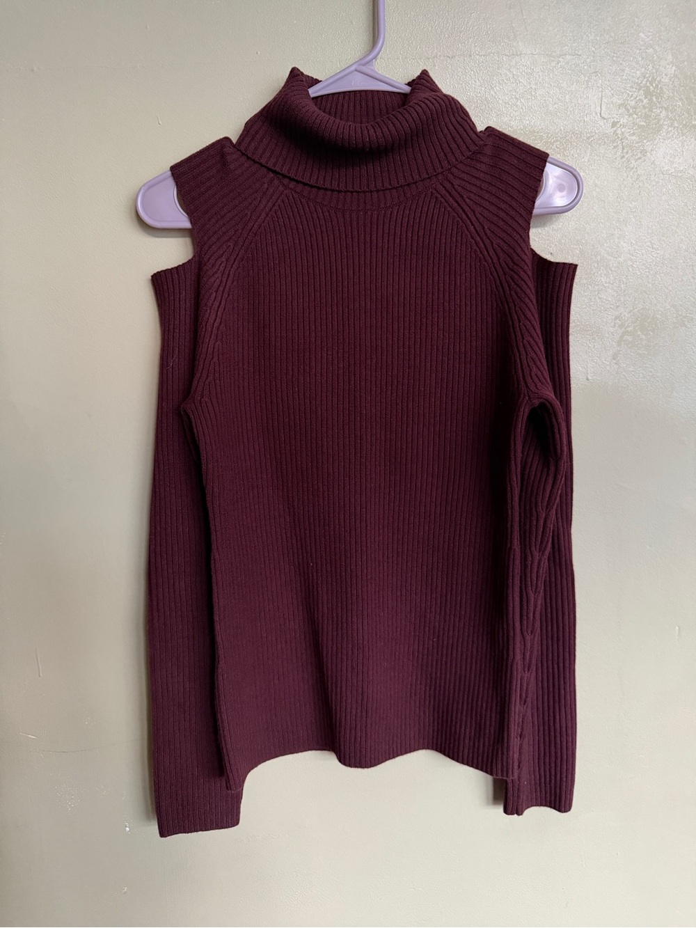 NWT Theory Cold-Shoulder Turtleneck Sweater in Deep Wine